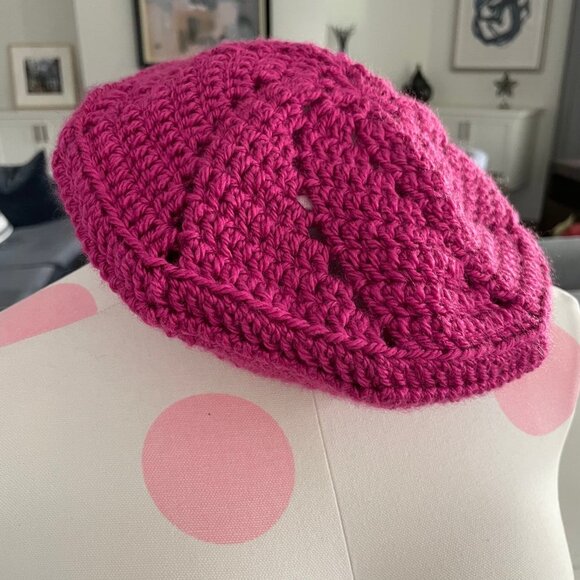 Hand Crafted Stylish Warm Crocheted Tam/Beret in Fuschia Pink Sz OS - Picture 4 of 5